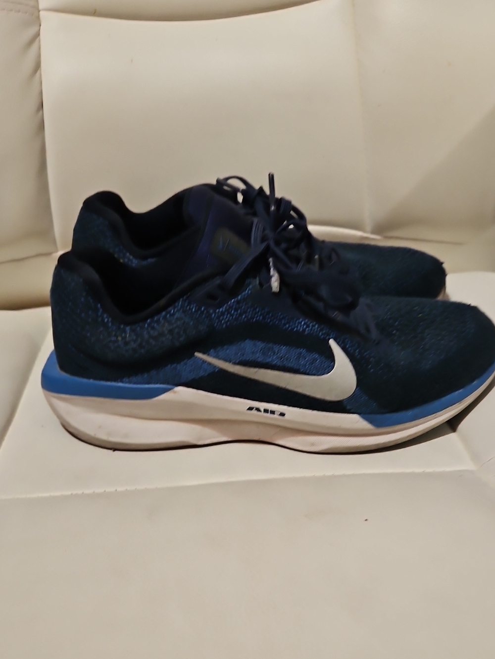 Nike Kids Navy Athletic Running Shoes with White Swoosh